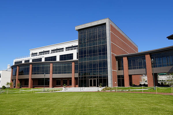 ֱ's new Cummings School of Nursing & Health Sciences