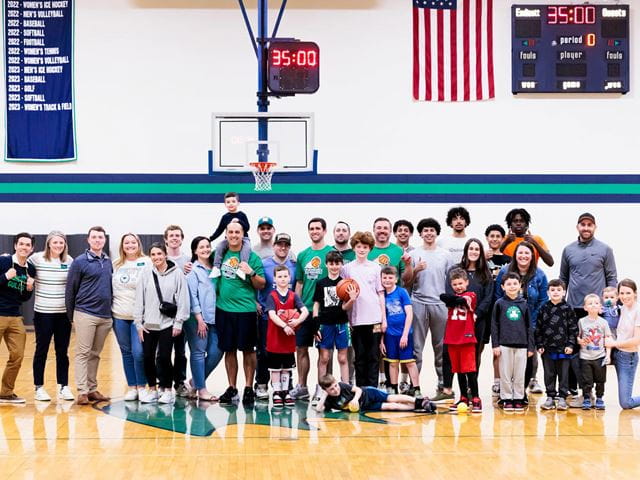 Through a three-point basketball contest, the ֱ alumni-run effort Z’s Threes raised over $25,000, with funds going towards a memorial scholarship in honor of Zach Markowitz '14.